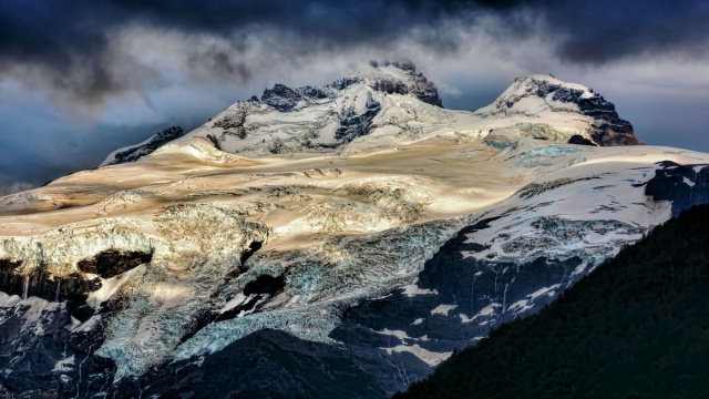 Cerro Tronador y Ventisquero Negro
